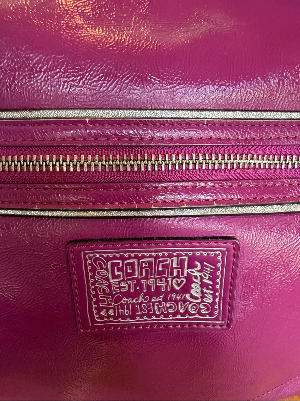 Coach Poppy Barbiecore Y2K 2012 Liquid Gloss Patent Leather Hobo Berry Pink GUC - Picture 7 of 15